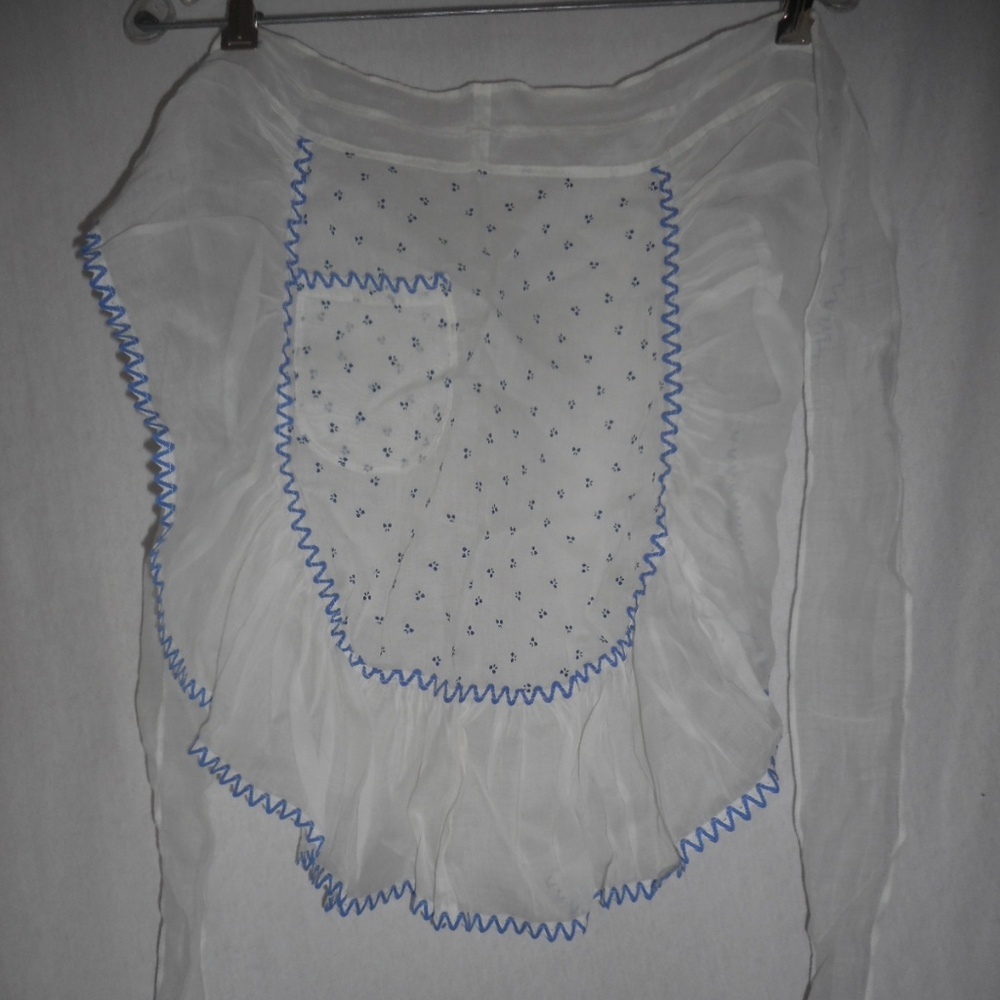 Vintage sheer blue white Half Apron bows - Picture 3 of 4